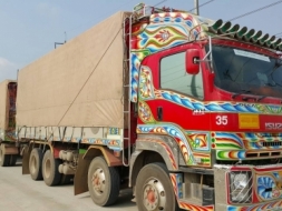 ขายดาวน์รถพ่วง 24 ล้อ แม่-ลูก กระบะเนียมคอกเกษตรดั้ม ISUZU 360 ปี.56-57 วิ้ง.100000 กว่ากิโล ขายดาว