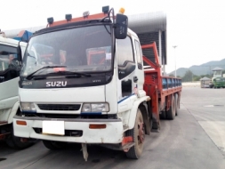 10 ล้อกะบะคอกเตี้ยเพลาเดียวติดเครน 5 ตัน 5 ปลอก ISUZU รุ่น เดก้า เครื่องยนต์ 195 แรงม้า