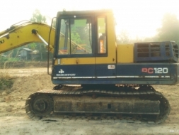 ขายรถแม็คโคร PC120 รุ่น 3 ตามสภาพกำลังทำงานอยู่จังหวัดอุดร ติดต่อ 086-8502555 คุณต๋อง