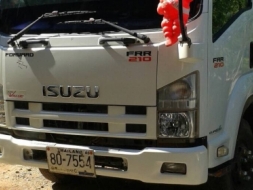 รถisuzu 210 ปี54 ติดต่อ080-1405528