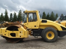 รถบด 19-20 ตัน BOMAG 219D-4 ปี2010 5733ชม. หากรอของได้ 30-45 วัน ติดต่อคุยกันได้เลยครับ