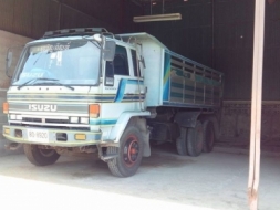 นางฟ้าป้ายแดง 195 แรง 2เพลา ใช้งานในร้าน ราคา 850000 บาท