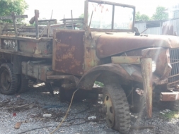 ขายซากรถทหาร10ล้อ 3เพลา ไม่มีทะเบียน มีเครื่องไม่มีสโลครับไม่ผุ เพลากับเครื่องก้คุ้มแล้วครับเอาไปทำอ