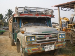 ลดราคาคับต้องการใช้เงิน ขอ380000 ใครให้เอาชุดโอนไปเลยสิบล้อดั้มพ์ 2 เพลา เครื่องร๊อก ช่วงล่าง200