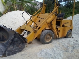 รถตักโคมัสุ พร้อมใช้ (รถร้านร้านวัสดุ)