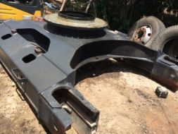 ขาย เฟรมล่าง KOMATSU PC200 รุ่น 7 ตัดลงจากรถ 150000 บาท