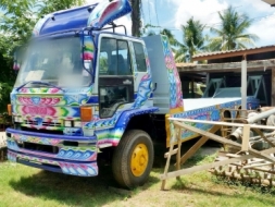 ขายเทเลอร์ ISUZU ร๊อกกี้ จัมโบ้ สภาพสวยพร้อมใช้ ราคาต่อรองได้ ติดต่อได้ที่คุณ อ๊อฟ พิจิตร 086-737-9