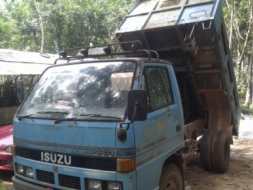 6 ล้อดั้ม อีซูสุ 88 แรงม้า เดิมๆๆๆ ทั้งคัน พร้อมใช้งาน เล่มติดมือ....