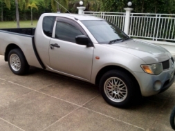 Mitsubishi Triton ปี 05