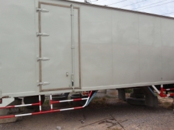 ขายตู้แห้ง 3 บานสภาพสวยมาก