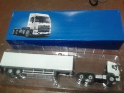 ขายโมเดล HINO ซีรี่700 กับ ISUZU NQR