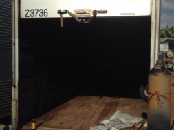 ตู้แห้งถอดจากรถสี่ล้อยาว หกล้อกลาง