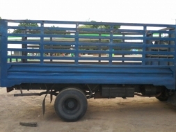 ขายกระบะเหล็ก หกล้อ คอกสูง