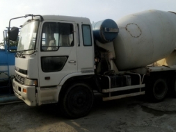 ขายรถโม่ปูนสภาพดี รถสวยพร้อมใช้งาน