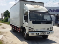 ขาย ISUZU NQR 175 แรงม้า ปี 2550 คอมมอนเรล ตู้ 4 บานยาว 5.5 เมตร สภาพสวยมาก ภายในหัวเก๋งสวย เบาะสะอ