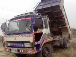 ขายรถบรรทุกหกล้อดั้มมิซูบิชิ ยูโร 2 FK 457Hเครื่อง6D16 เทอร์โบ 220 แรงม้า รถปี 46