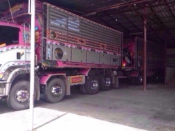 ขายisuzu360. ปี2013 สภาพใหม่ใช้เอง สนใจติดต่อ0991419191 เดียร์