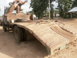 ขายด่วนหกล้อหน้ายาว ติดเพียบ หางปลาขึ้นแบ็คโฮเล็ก เอกสารใบซื้อขายราคาเบาๆโทร0843923995