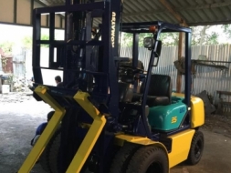 ฟอล์คลิฟต์ 2.5 ตัน KOMATSU FD25T-12 เสา 4 เมตร งากระดก