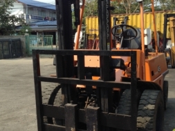 +++ ขายโฟล์คลิฟท์ TOYOTA FD40 ขนาด 4 ตัน (รถนอก สภาพดี) เครื่องยนต์ดีเซล เสา 3 เมตร เกียร์ธร