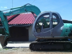 ขายด่วน KOBELCO SK60-2 มาร์คไฟว์ ธรรมดา เก่า-ญี่ปุ่น ชั่วโมงการทำงานน้อย สภาพสวยพร้อมใช้งาน