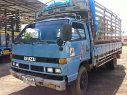 ขายISUZU NPR115แรง เครื่องดี แคชซีสวย สภาพพร้อมใช้งาน เอกสารพร้อมโอน สนใจโทร 090-8588220คุณนะ 093-3