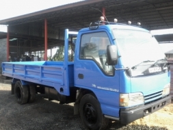 Isuzu 130 เทอร์โบ พวงมาลัยเพาเวอร์ ออร์เย็น เครื่องดี ครัชชีสวย ปี 48