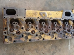 ฝาสูบ CAT 966F II สภาพดี 093-891-0141