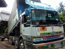 ขายรถพ่วง 24 ล้อ กระบะเนียมคอกเกษตรดั้ม HINO PROFIA เครื่อง P11C 320 รถสวย มี2พ่วง ราคา.1750000 สนใจ
