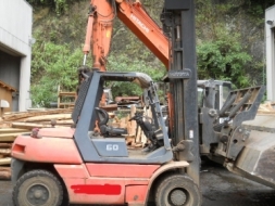 รถโฟลคลีฟท์ 5FD60 ยี่ห้อ TOYOTA ยกสูง 4 เมตร สอบถามคุณชุมพล 086 - 0044333 หรือ www.nmc99.com