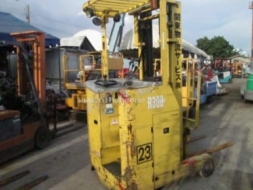 รถยกไฟฟ้ายืนขับ TOYOTA 5FBR10 รหัสสินค้า : 14001970 Line ID: nihonmono หรือเพิ่มเติมไดที่ www.n