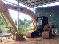 ขายรถแม็กโคร CAT-320 C รถสวยพร้อมใช้งาน ราคา 1,680,000บาท โทร 0812628564 อ.เซกา จ.บึงกาฬ