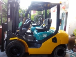 ขายโคมัตสุดีเซลขนาด 2 ตันและ 2.5 ตัน รุ่น 16 ติดต่อ 081-3535-948