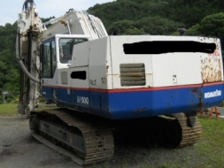 รับorder รถเจาะหิน KOMATSU BP500