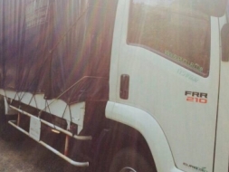 รถตู้แห้ง isuzu 210 ปี53 ติดต่อ080-1405528