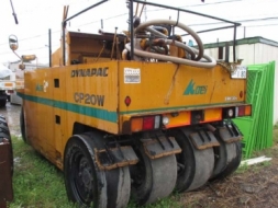 DYNAPAC CP20W ปี1990 7ล้อ ใครหาอยู่ติดต่อมาได้เลยนะครับ