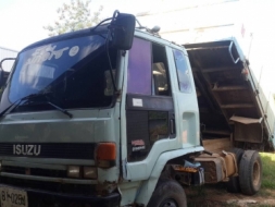 ISUZU ROCKY FRR13DA ราคา 375,000 บาท ดั้ม 5 คิว เครื่อง 6BG1-175 แรง F หน้า -หลัง หัวบาง ยาง 8.25-1