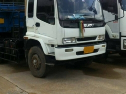 10 ล้อหัวลาก + หางพื้นเรียบ 3 เพลา ยี่ห้อ ISUZU 270 แรงม้า ปี 2547