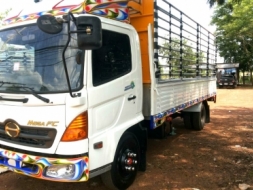ขายด่วน รถบรรทุก 6 ล้อ HINO MEGA 5.50 เมตร
