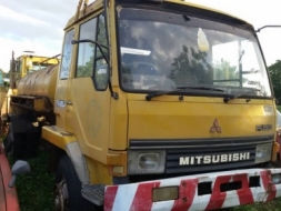 หกล้อบรรทุกน้ำ ฟูโซ่ FK455J