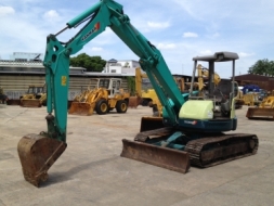 รถขุด B6-3A รุ่นใหม่ แขนยาวพิเศษ สภาพ 90% ไม่เคยใช้ในไทย ราคา 590,000.- บาท สอบถามคุณชุมพล 086-0044