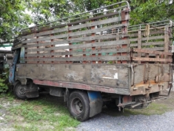 ขายรถ 6ล้อ อีซูซุ รุ่นเก่า มือเดียว ขับได้ ด่วน 135000