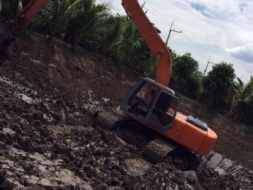 ขายHITACHI EX200LC-3 บูมยาว พร้อมใช้งาน