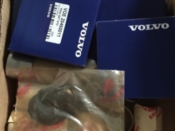 ขายอะไหล่เครื่องแบคโฮ VOLVO 210 ลูกสูบ ปอก แหวน และอื่นๆ