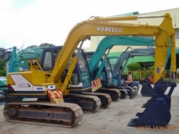 ขายรถขุด KOBELCO SK60-1 มาคทรี มีหลายคัน