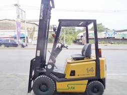 ขายรถยกSUMITOMO 1.5 ตัน เครื่องเบนซิน เกียร์ออโต้ กระบอกคู่ เสาสูง 4 เมตร ยางตันใหม่ พวงมาลัยเพ