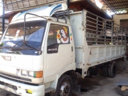 ขายรถตักล้อยาง KOMATSU WA300-1 (สภาพดี ราคาถูก)