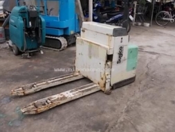 ขายรถยกไฟฟ้า SUGICO LW131AU-570-L65 รหัสสินค้า : 80802983 Line ID: nihonmono หรือเพิ่มเติมไดท