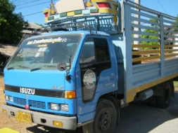 ขายรถ6ล้ออืซูซุ npr 115 พร้อมใช้งาน ใส่กระบอกดั้มทำดั้มเกษตรได้เลย