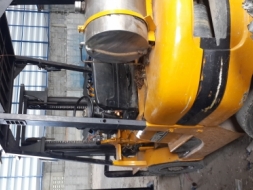 โพคลิฟcatเครื่องเดิมดีเซลs4sเกียธรรมดา2.5ตันพร้อมใช้125000